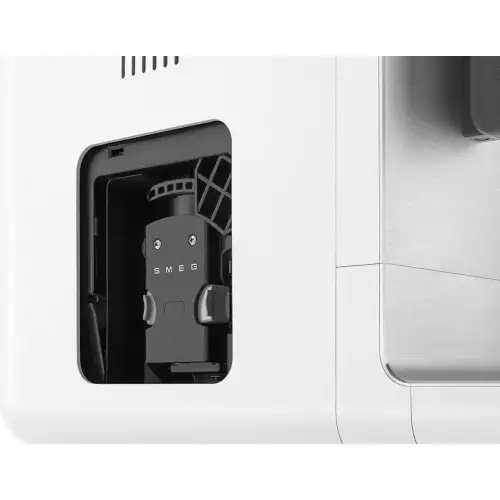 Кофемашина автоматическая SMEG BCC13WHMEU