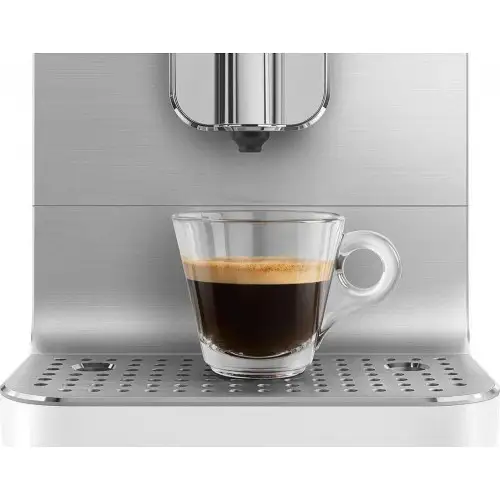 Кофемашина автоматическая SMEG BCC13WHMEU