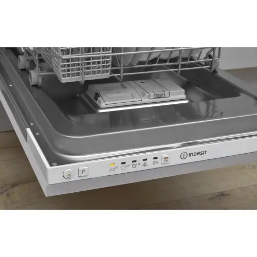 Посудомоечная машина Indesit DSIE 2B10