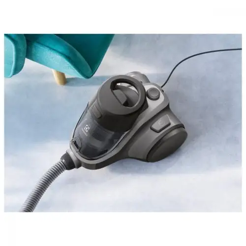 Пылесос безмешковый Electrolux EASE C4 EC41-4T
