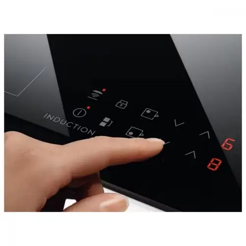 Варильна поверхня електрична Electrolux LHR3233CK